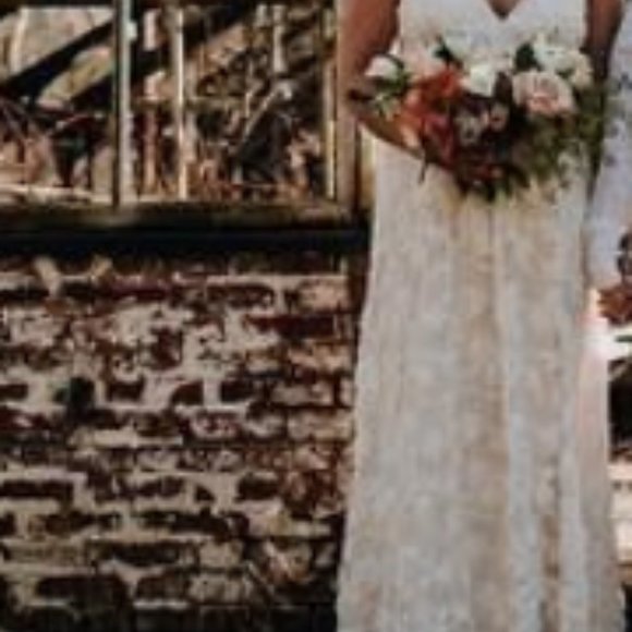 BHLDN Wedding Dress - Picture 4 of 8